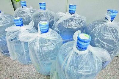 桶裝水選購指南 四大關鍵要點，守護飲水安全